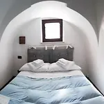 Semesterbostad Luxury Trulli Sabotino